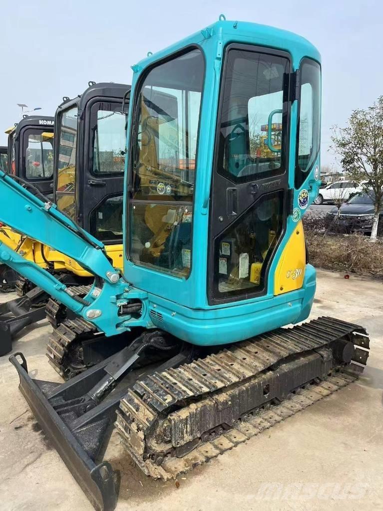 Kubota U 30 小型挖土機/掘鑿機<7t(小型挖掘機)