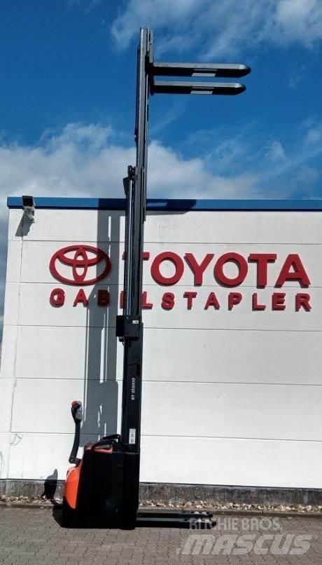 Toyota BT SWE145L 行走控制式堆積機