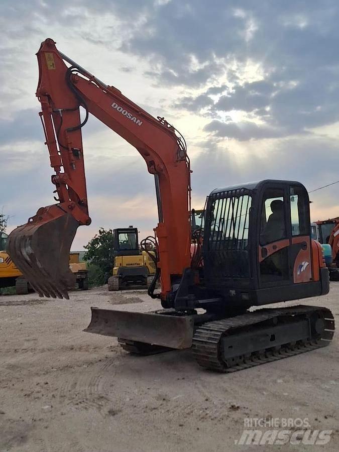 Doosan SOLAR 75V 特殊挖土機/掘鑿機/挖掘機