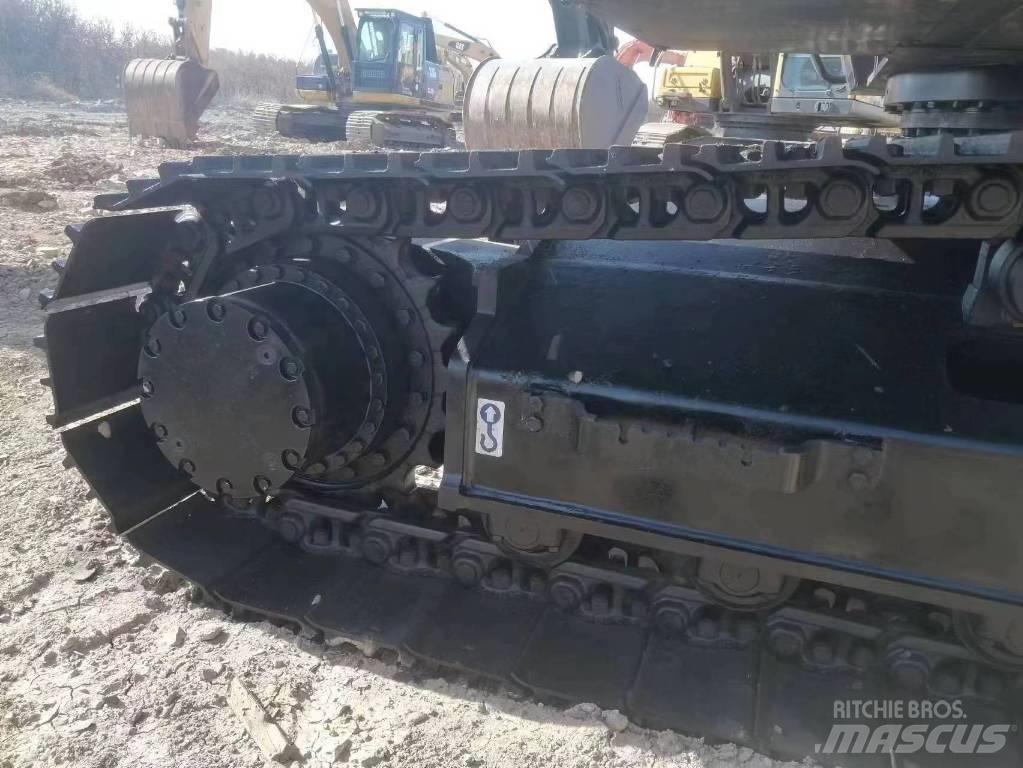 Hitachi ZX 200 履帶式 挖土機/掘鑿機/挖掘機