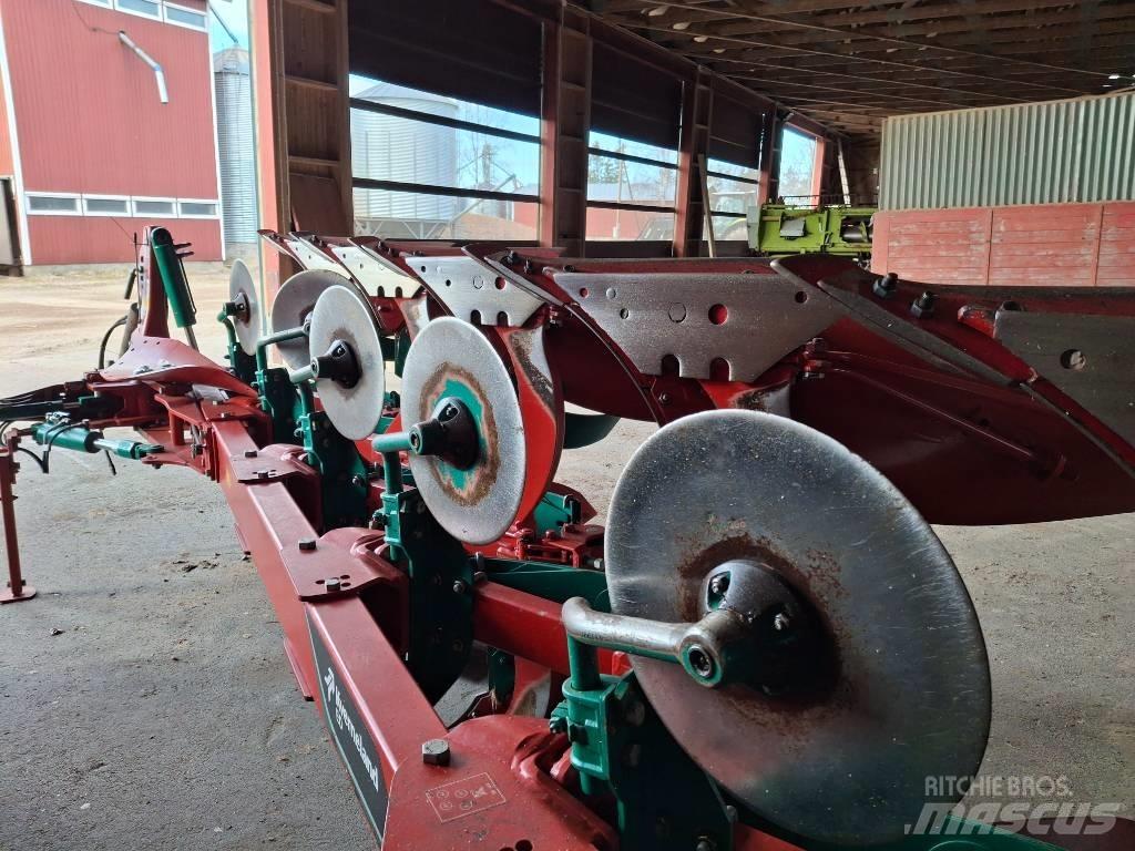 Kverneland ED85 雙向犁
