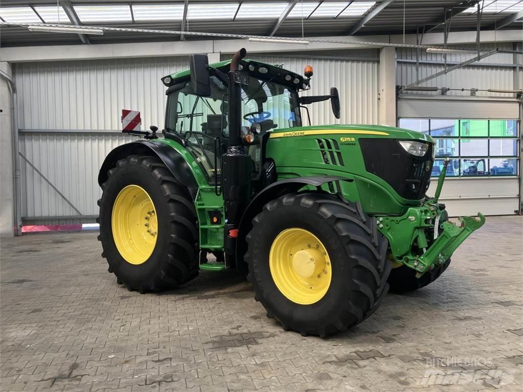 John Deere 6215R 曳引機