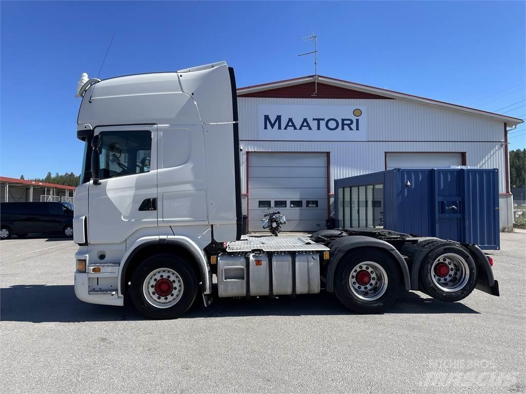 Scania R560 6x2 曳引機組件