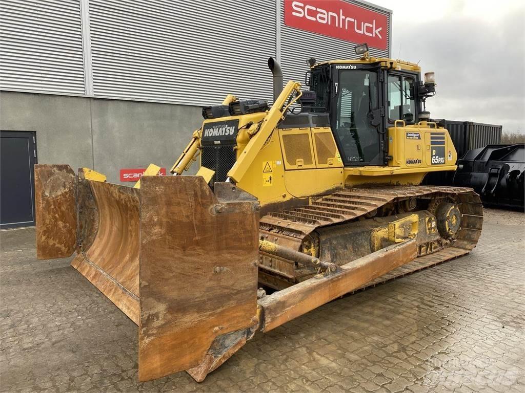 Komatsu D65PXI-18 履帶推土機