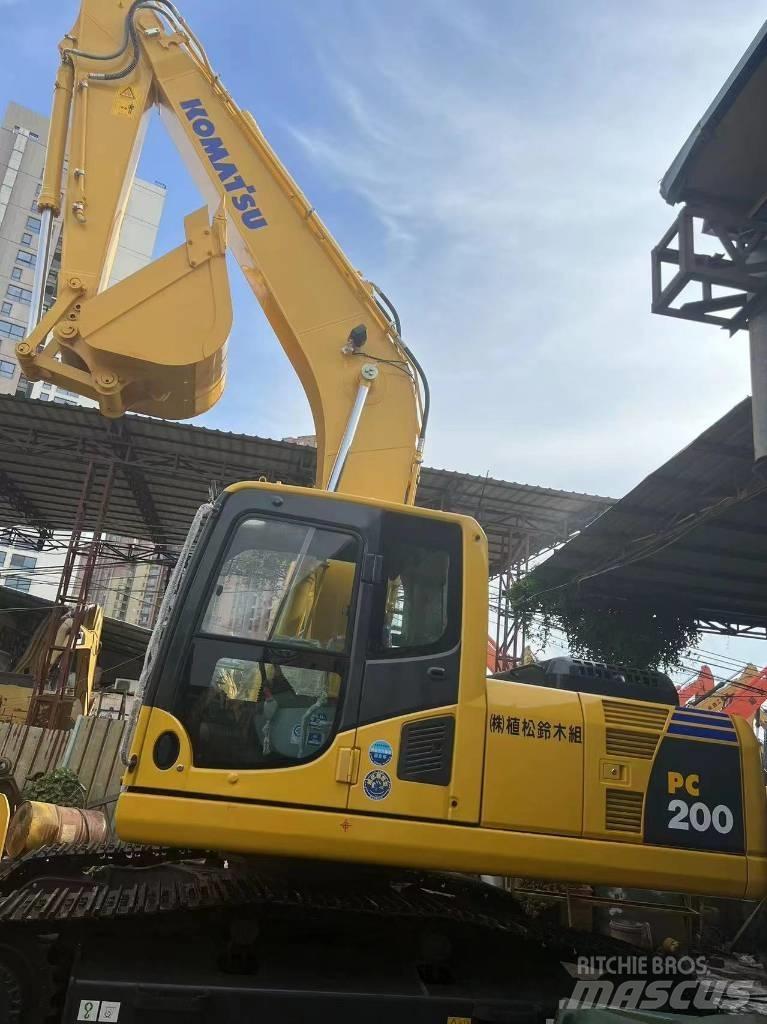 Komatsu PC 200 中型挖土機/掘鑿機/挖掘機 7t-12t