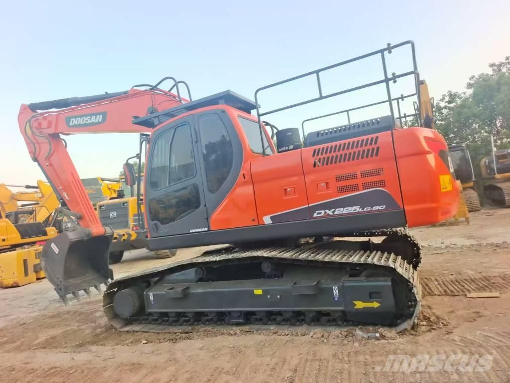 Doosan DX 225 LC 履帶式 挖土機/掘鑿機/挖掘機