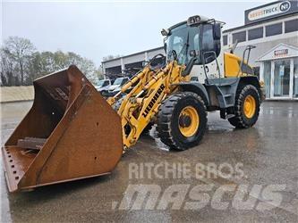 Liebherr L 524 輪胎式裝載機