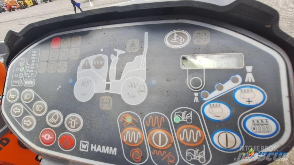 Hamm HD 10 VV 雙輪滾壓機