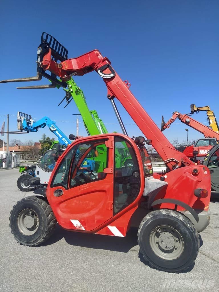 Manitou 625 伸縮臂操作車