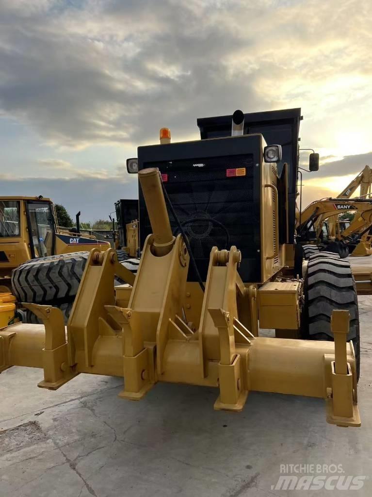 CAT 140 G 平土機