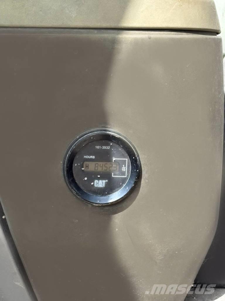 CAT 320 D L 履帶式 挖土機/掘鑿機/挖掘機