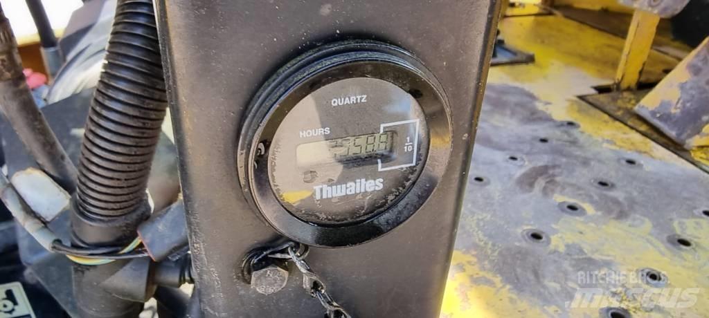 Thwaites 10 T Dumper 側卸礦車