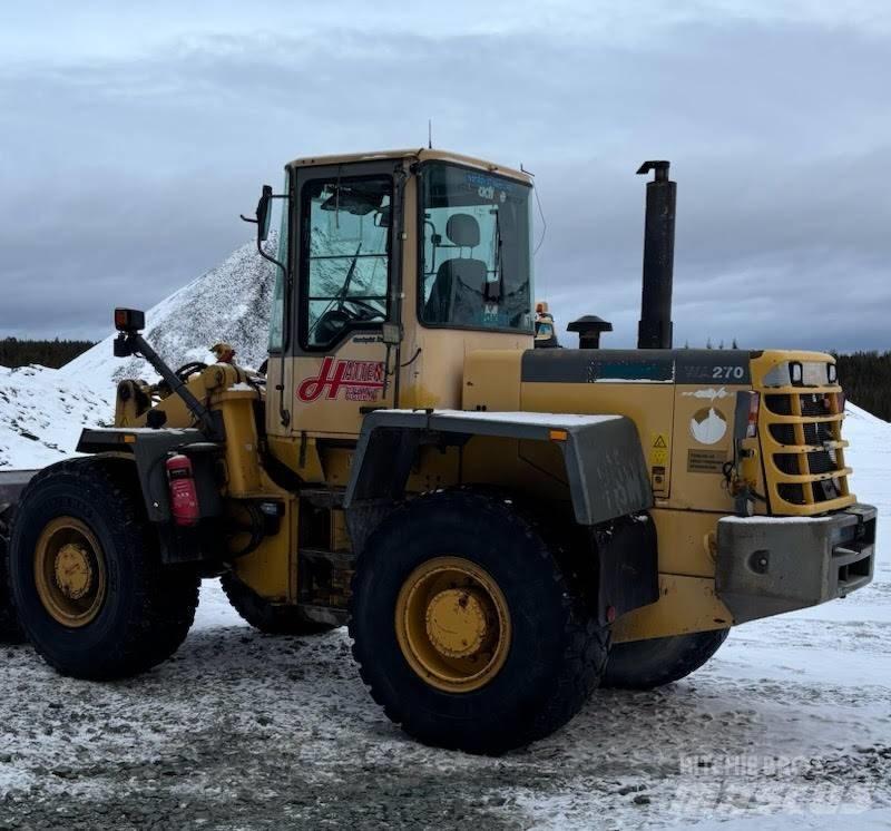 Komatsu WA 270 輪胎式裝載機