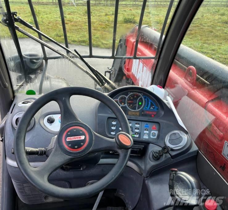 Manitou MT 1335 伸縮臂操作車
