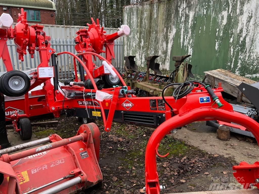 Kuhn GA 7501 耙與翻草機