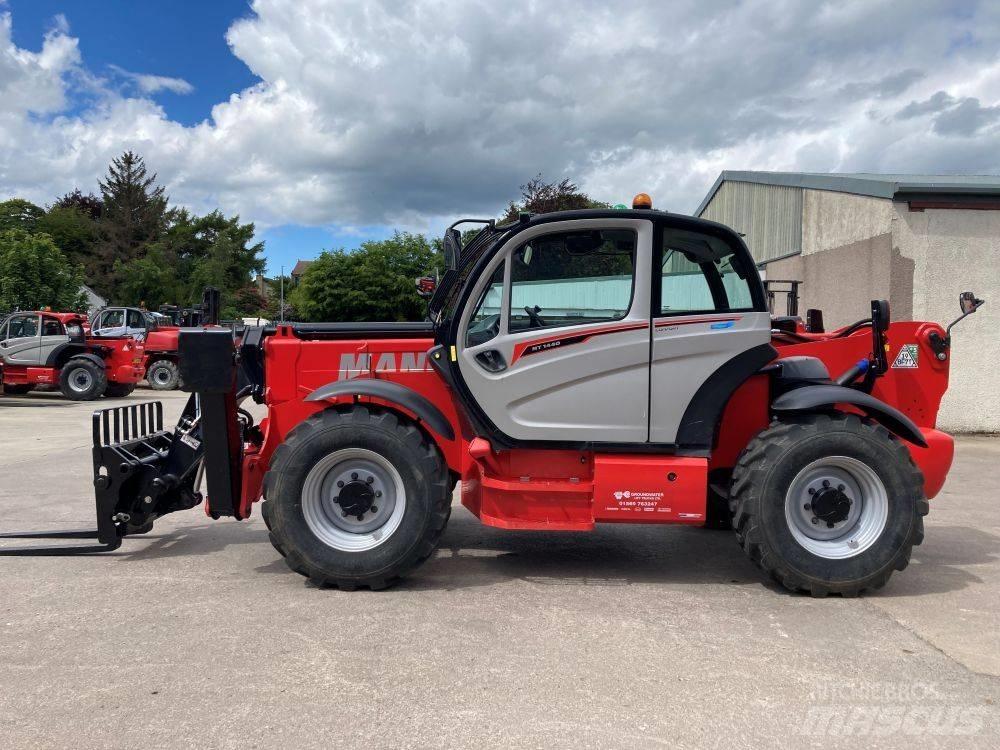 Manitou MT 1440 伸縮臂操作車