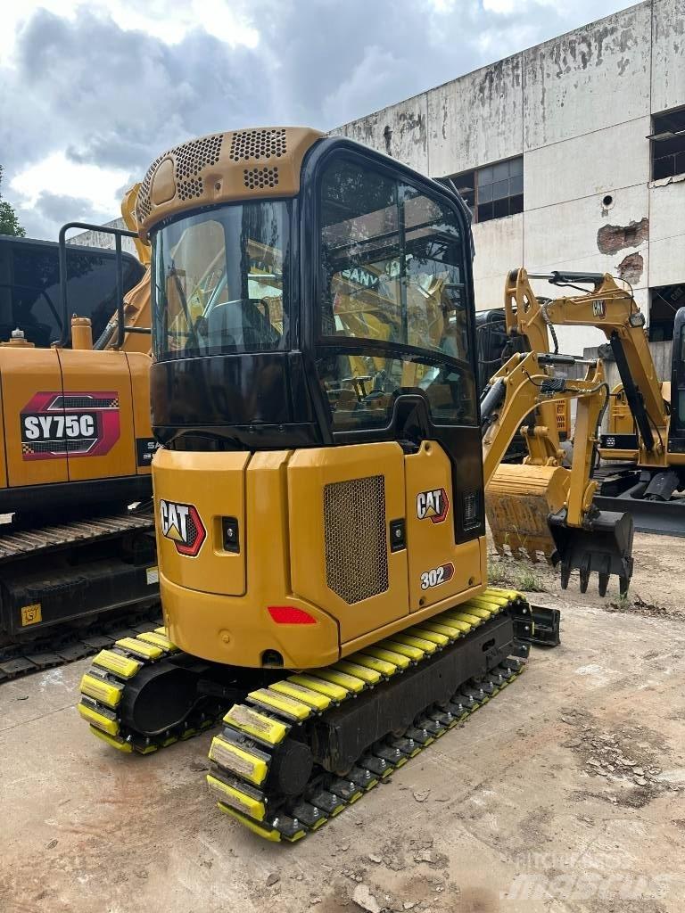 CAT CAT302 小型挖土機/掘鑿機<7t(小型挖掘機)