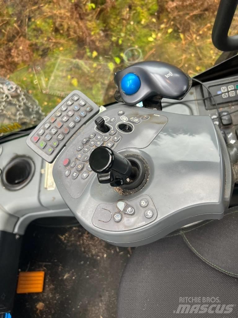 John Deere 1070G 收穫機