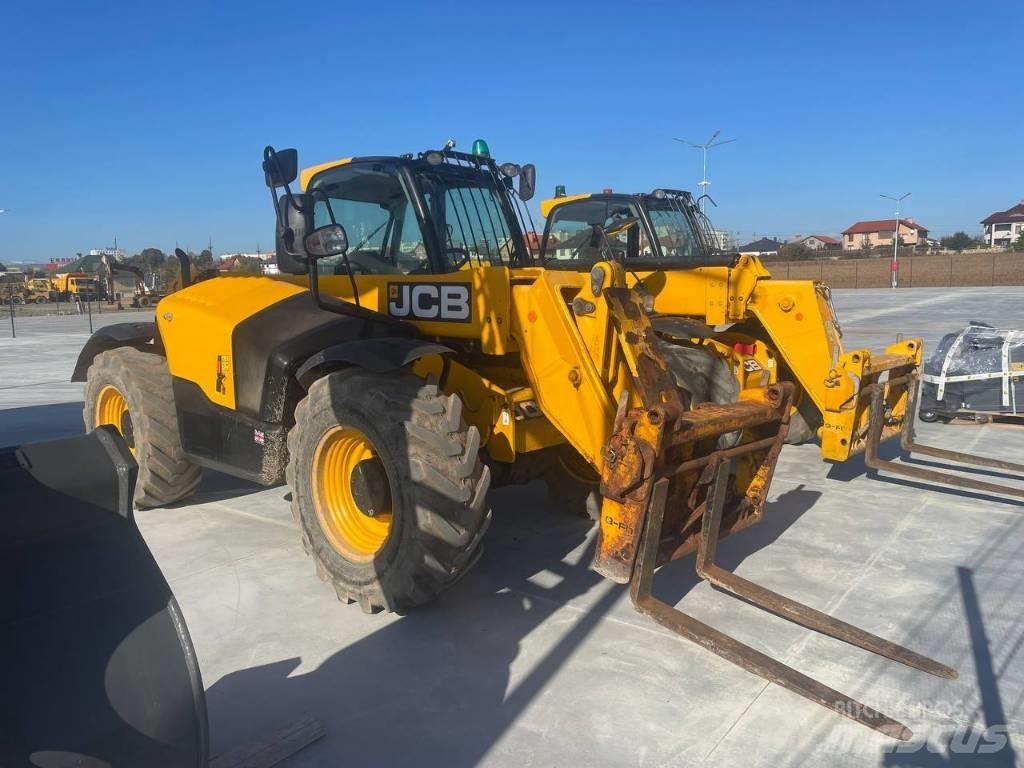 JCB 531-70 伸縮臂操作車