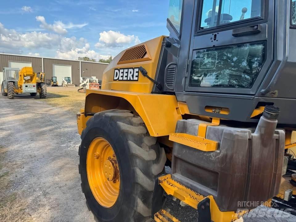John Deere 324h 輪胎式裝載機