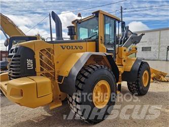 Volvo L 120 F 輪胎式裝載機