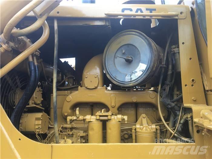 CAT D 8 H 履帶推土機