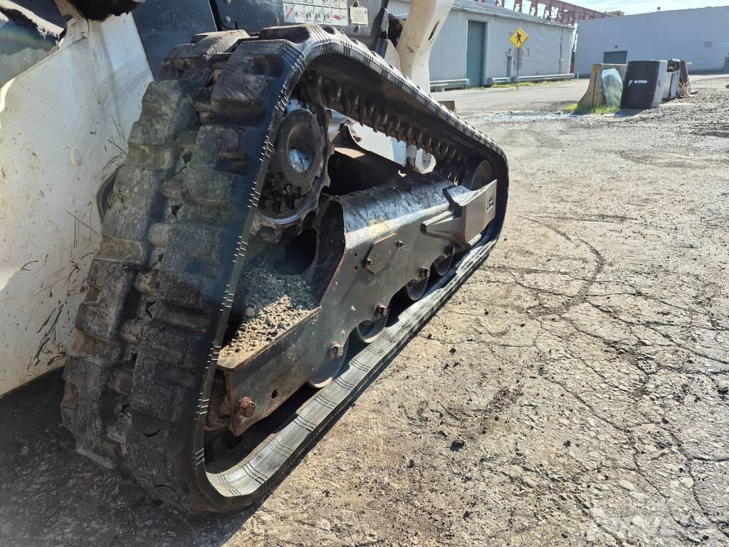 Bobcat T 76 滑移轉向裝載機