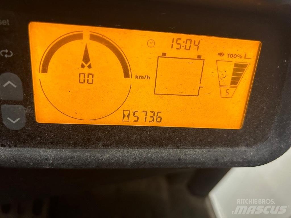 Jungheinrich EFG 215 電動堆高機
