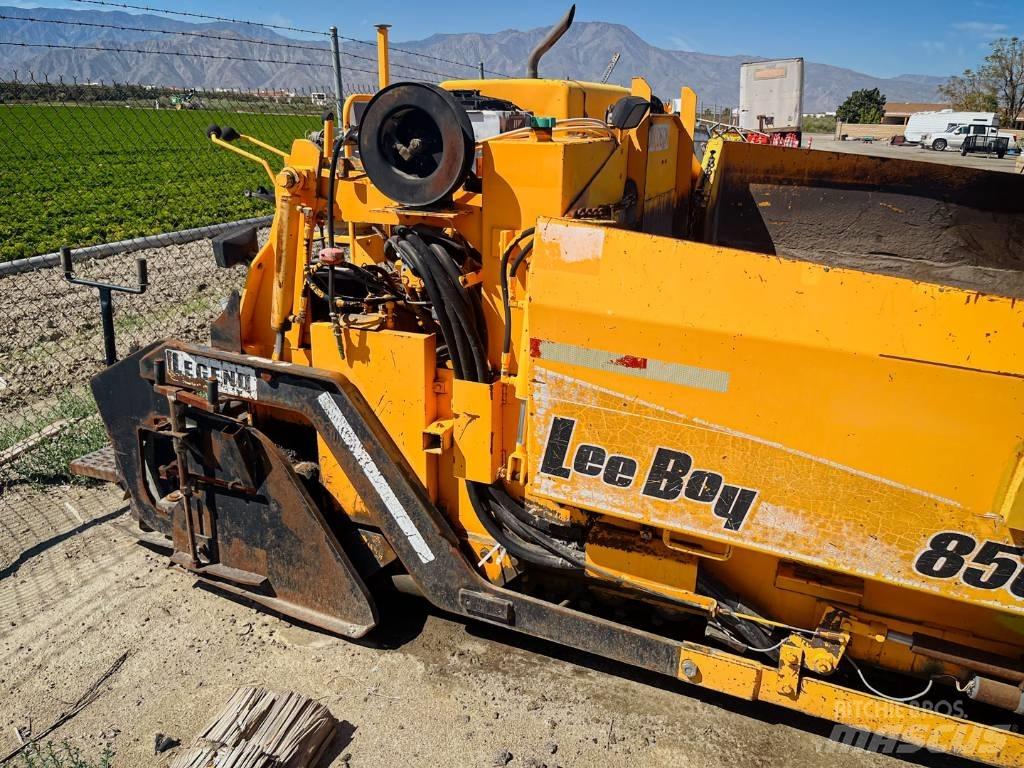 LeeBoy L 8500 瀝青攤舖機/鋪路機