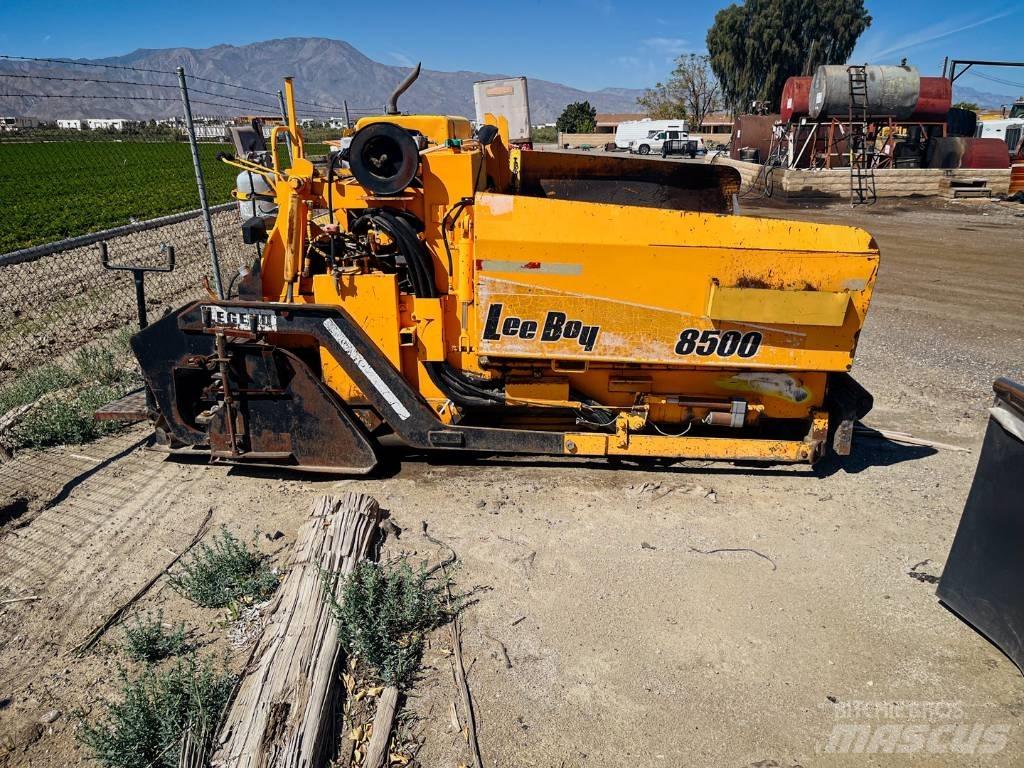 LeeBoy L 8500 瀝青攤舖機/鋪路機