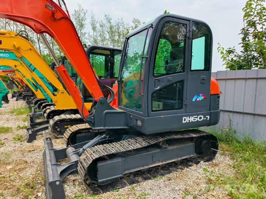 Doosan DH 60-7 小型挖土機/掘鑿機<7t(小型挖掘機)