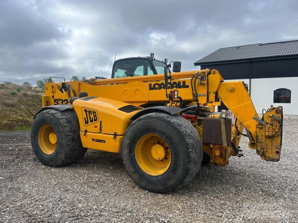 JCB 532-120 伸縮臂操作車