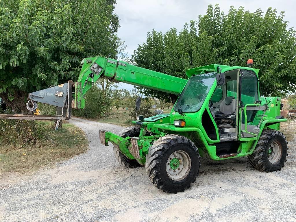 Merlo P38.14 伸縮臂操作車