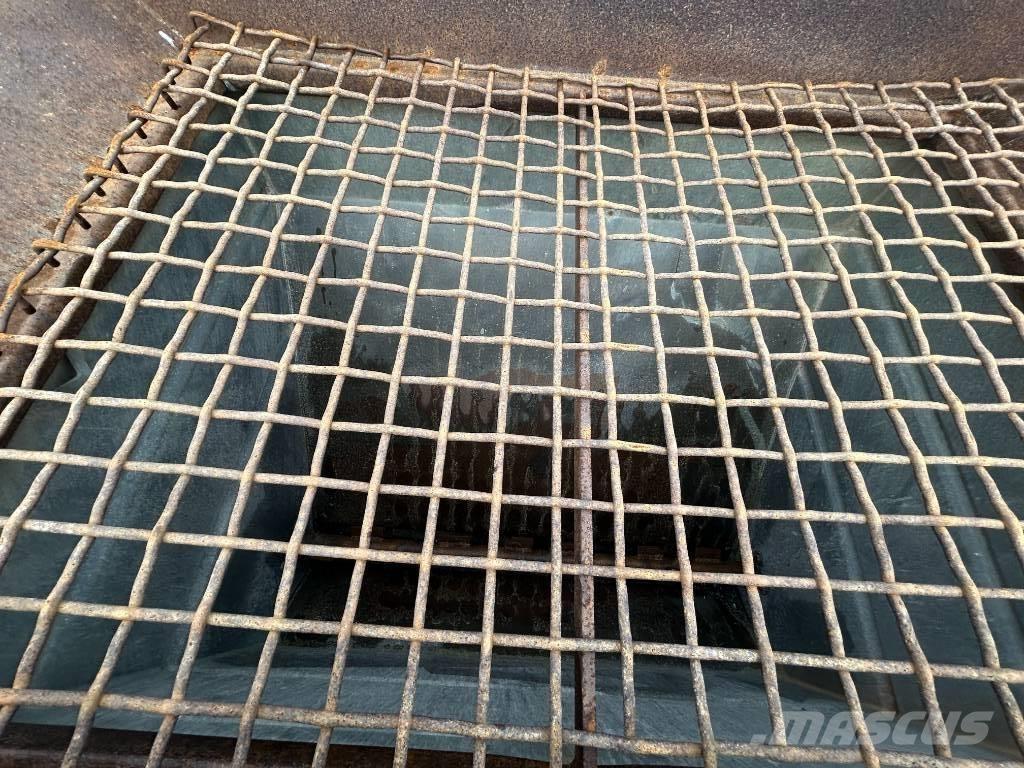 Salo 1600 砂鹽撒布機