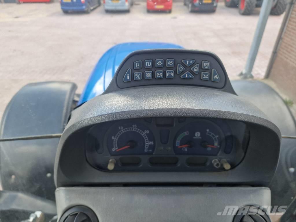 New Holland TS 135 A 曳引機