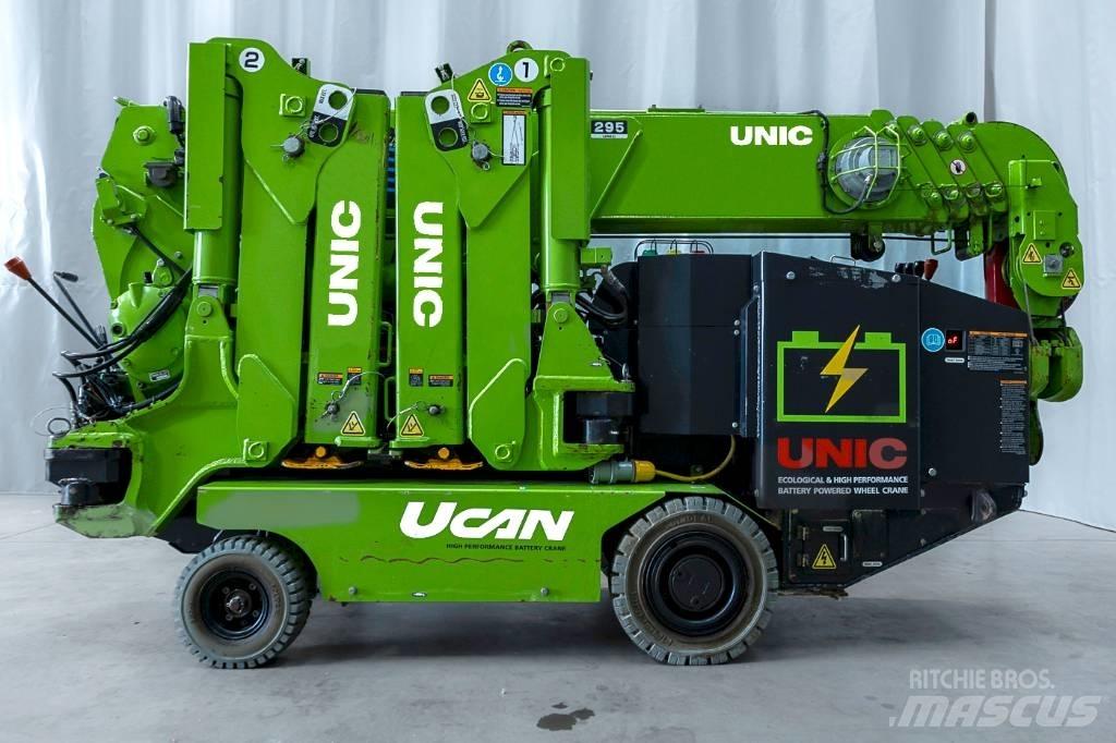 Unic URW-295-WBE 小型起重機
