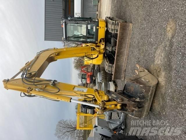 Komatsu PC80MR 伸縮臂操作車