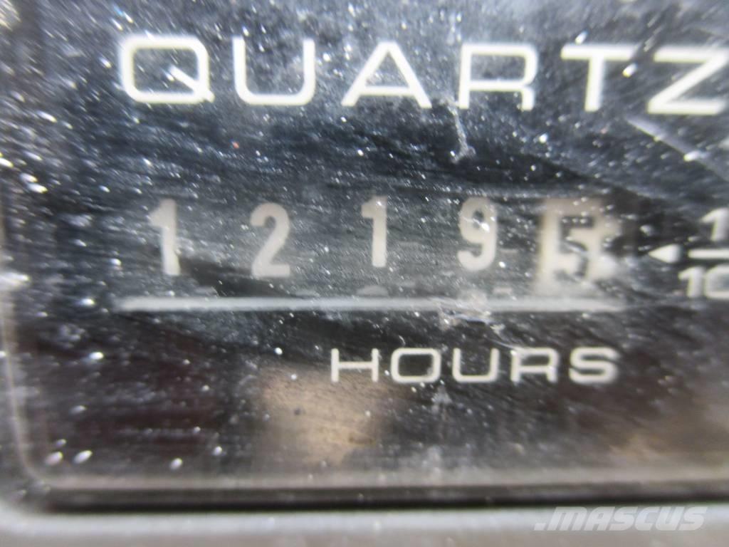 JLG 3246 ES 剪式升降機