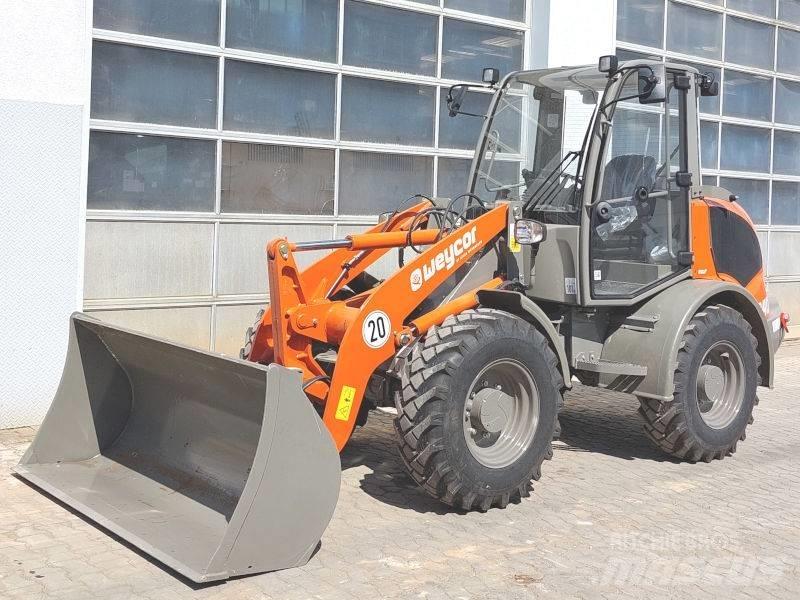 Atlas AR 400 滑移轉向裝載機