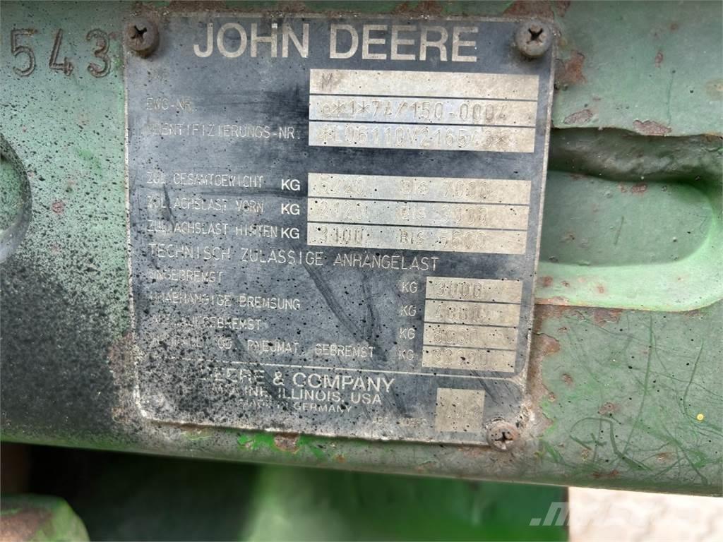 John Deere 6110 曳引機