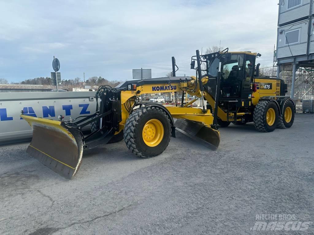 Komatsu GD675-7E0 平土機
