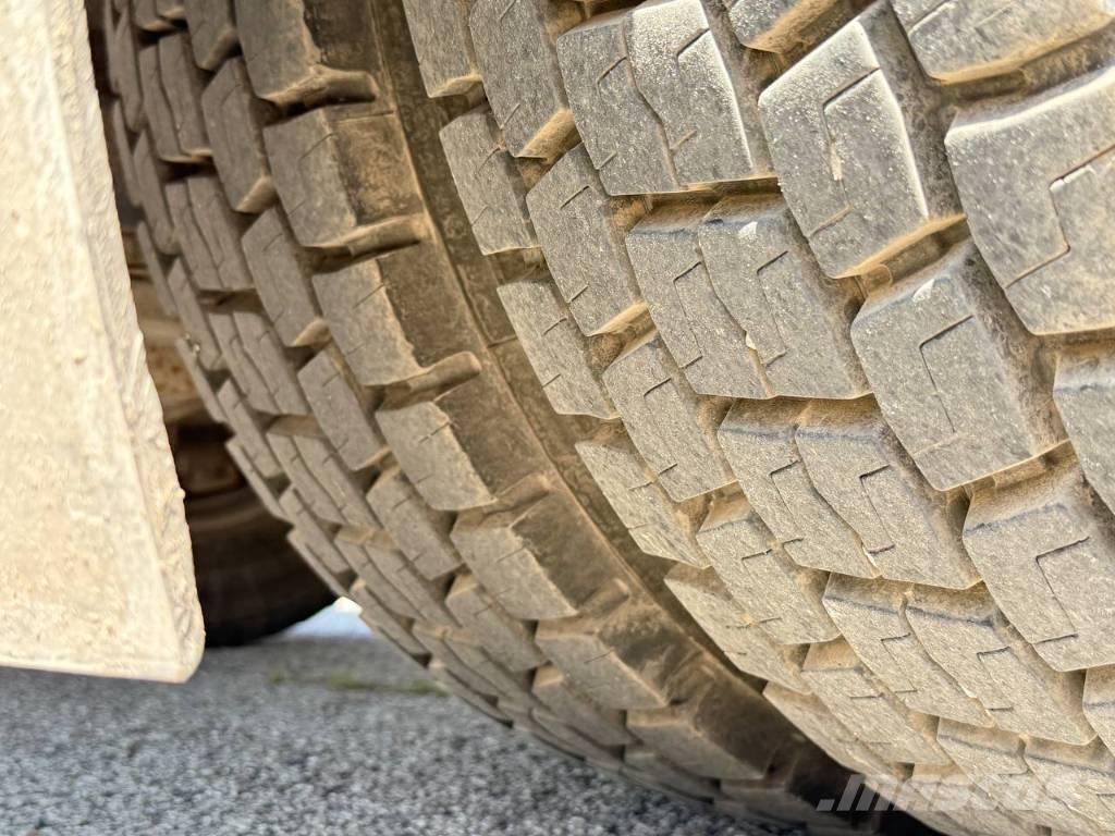 Volvo FL 240 組合/真空油槽車