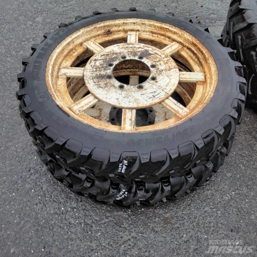 BKT 9.5R36 輪胎、車輪和輪圈