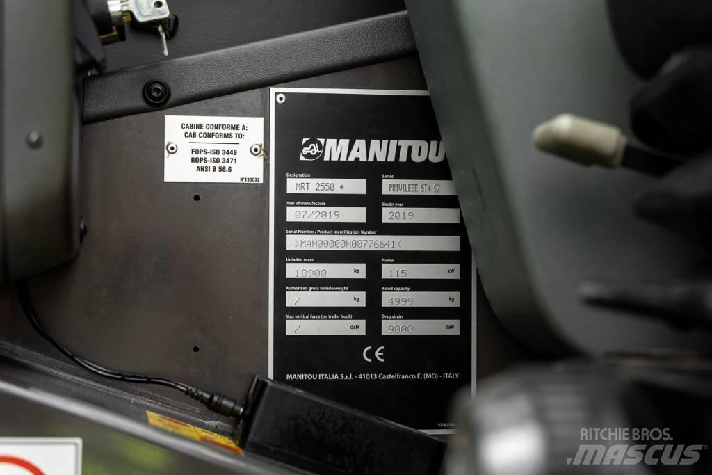 Manitou MRT 2550 伸縮臂操作車