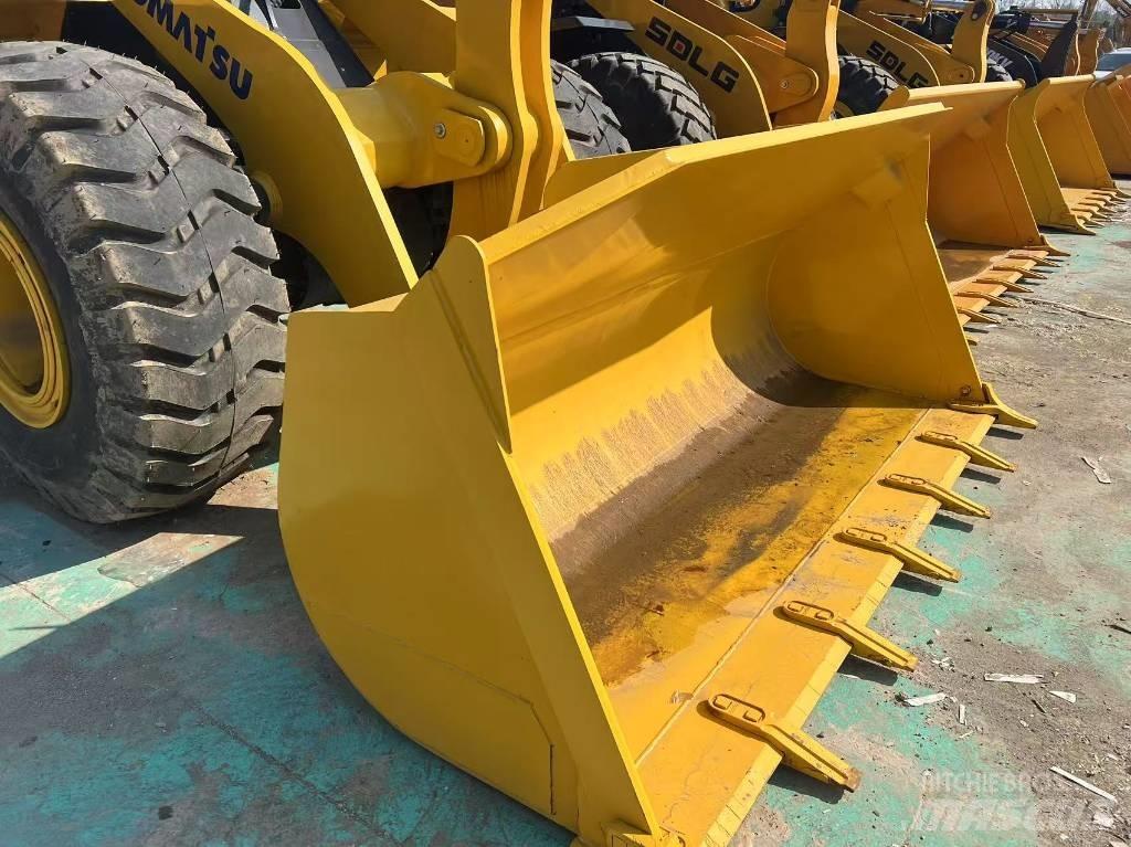 Komatsu WA 380 輪胎式裝載機