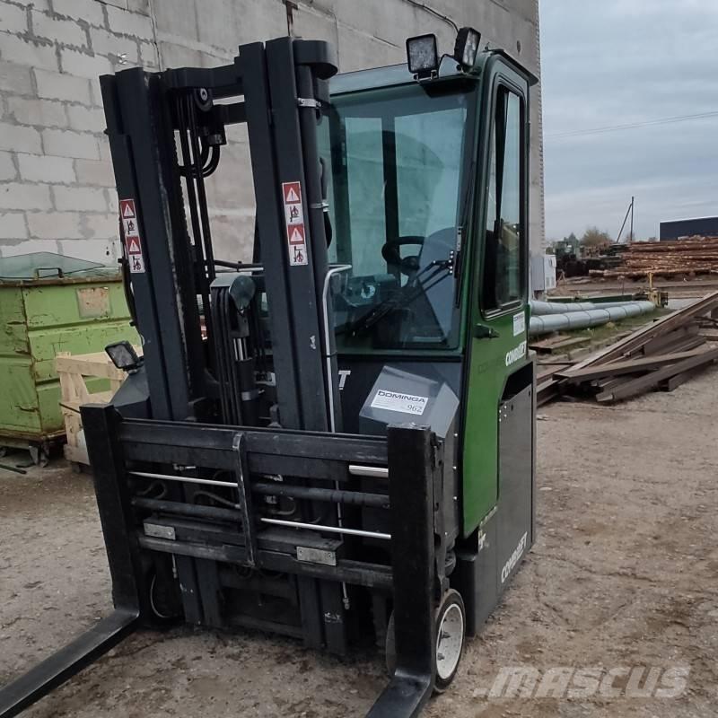 Combilift CBE 2500 四向前伸式堆高機(叉車)
