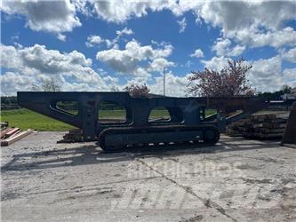 Sandvik QJ 341 移動式壓碎機
