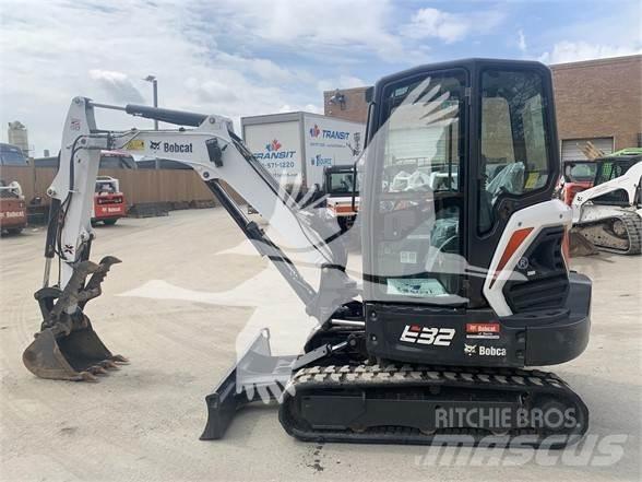 Bobcat E32i 小型挖土機/掘鑿機<7t(小型挖掘機)