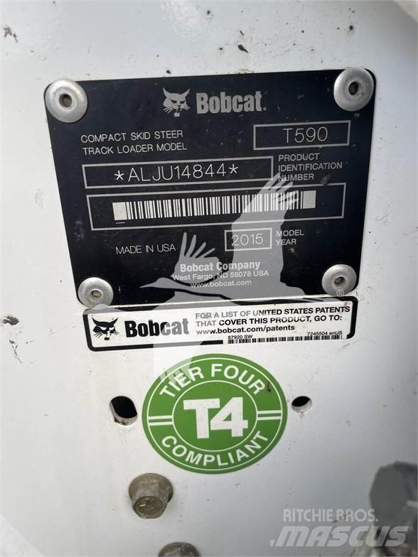 Bobcat T590 滑移轉向裝載機