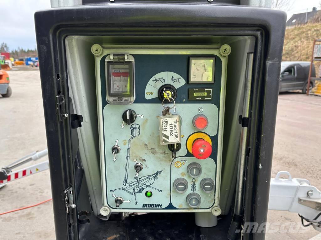 Dinolift 120 T 拖車裝載高空作業平台